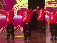 幼儿园小班舞蹈《牛气冲天》喜庆欢快新颖好