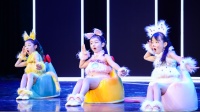 幼儿园三人舞《小猫mimi》