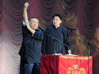 欲笑无泪