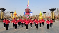时尚辣妈广场舞《我和祖国一起过年》下载