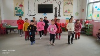 幼儿舞蹈《最亲的人》