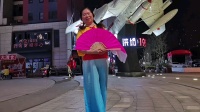 广场舞《浪漫的三月桃花红》双扇舞