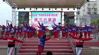 美久广场舞串烧《最亲的人》《漫步人生路》表演四川富顺时尚舞队下载