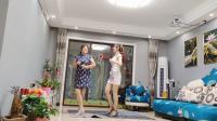 母女双人广场舞《燃烧的爱火》简单好看