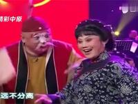群丑闹春