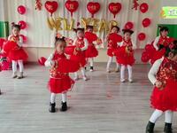 幼儿园中班舞蹈《恭喜发财》小朋友节奏感十