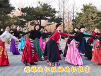 玲珑广场舞《东边草原上》活泼欢快动感十足