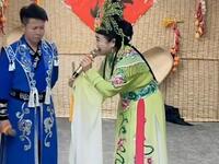 杨姑娘 佘太君辞朝下载