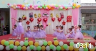 幼儿园女生舞蹈《我想偷偷的望一望他》
